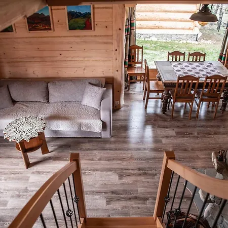 Domki I Apartamenty Na Wyskowkach Jacuzzi & Sauna-3